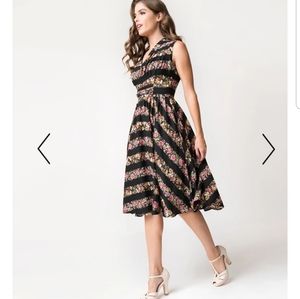 Unique Vintage 50s floral dress Large